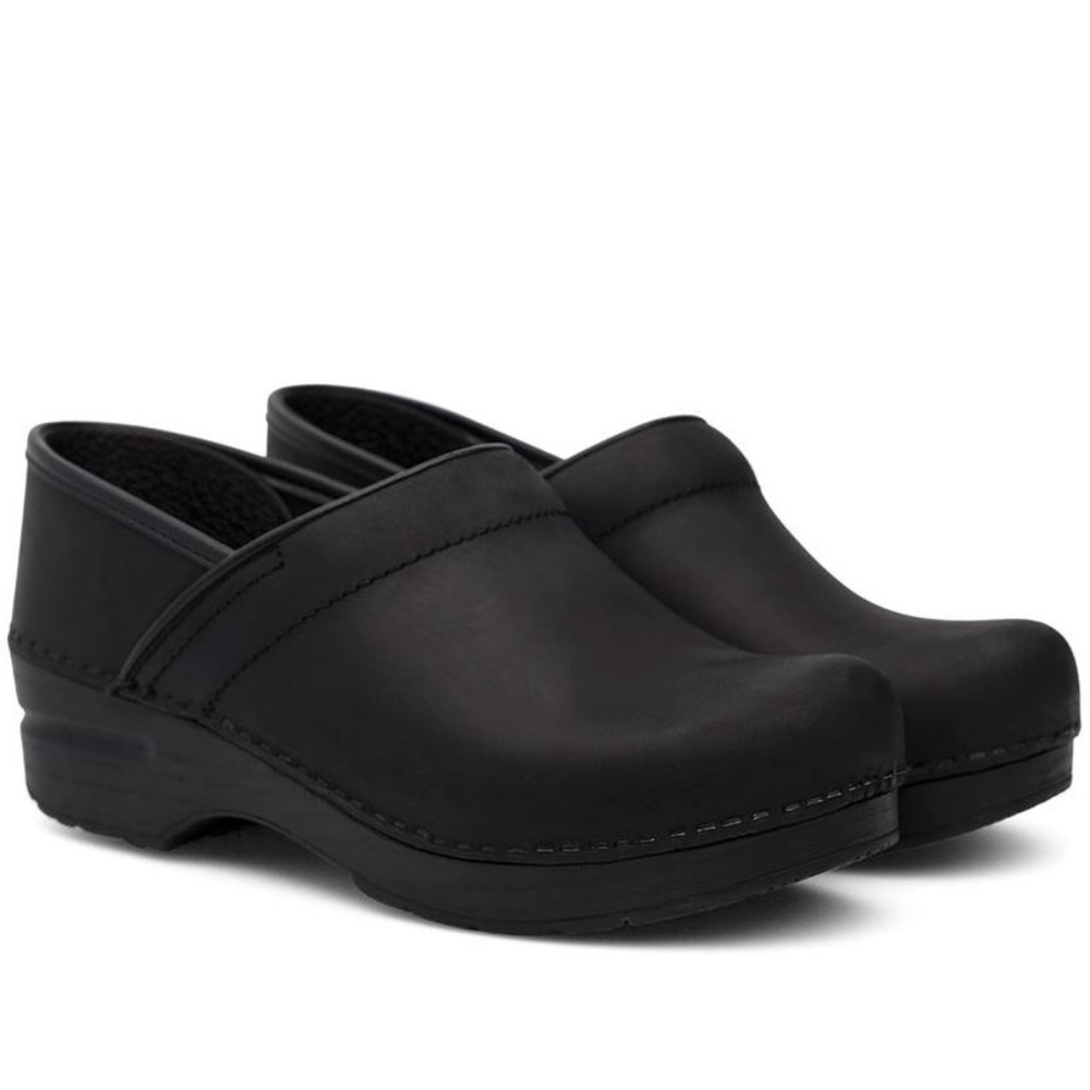 Dansko Professional Clog Black Oiled Leather 37